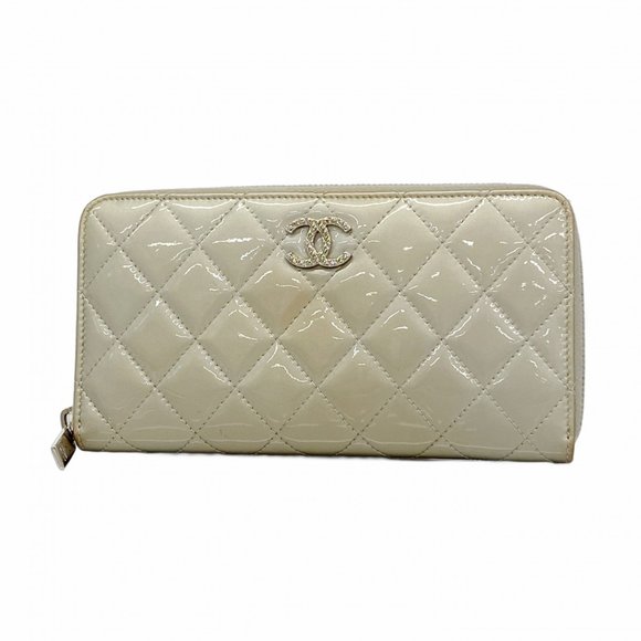 CHANEL Silver Leather Wallet - Picture 1 of 10